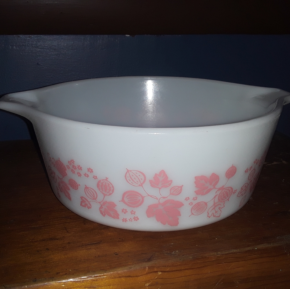 VINTAGE 1956 PYREX GOOSEBERRY 472 CASSEROLE DISH